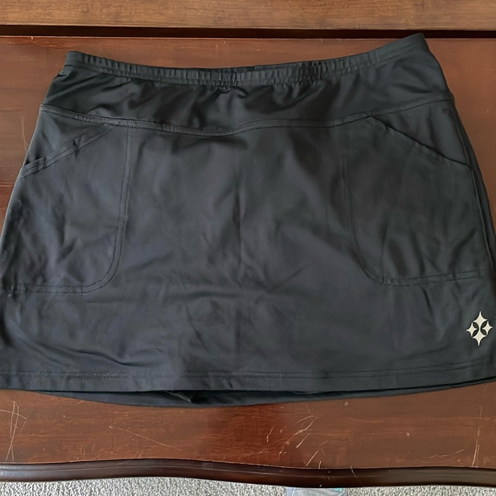 Jofit black golf skirt